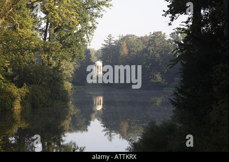 Wörlitz, Landschaftsgarten, Blick von der Agnesbrücke Auf Den Venustempel Stockfoto