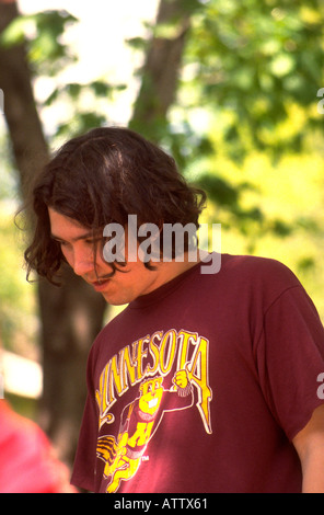 Mann Alter von 21 Jahren mit einem alternativen Look. St Paul Minnesota USA Stockfoto