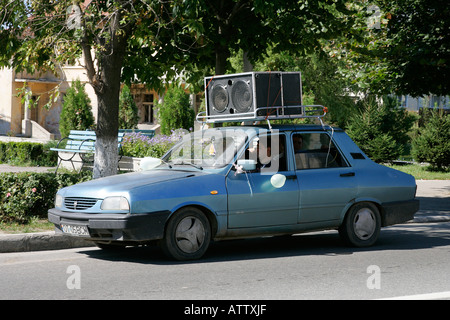 Alba Iulia Rumänien zentrale rumänische traditionelle Hochzeit Braut Bräutigam paar Zeremonie Musik Parade feiern fest Stockfoto