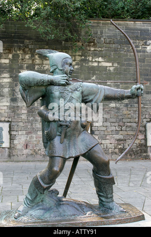 Bronze-Robin Hood Statue grüne Schloss Burg Straße Nottingham england Stockfoto