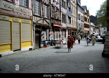 ROUEN Frankreich Europäische UNION April einige der typischen hölzernen fronted Häuser in der Rue Martainville Stockfoto