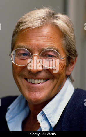 Reise-Schriftsteller Peter Mayle in London in Großbritannien im Vereinigten Königreich. Berühmt für "Ein Jahr In der Provence" Stockfoto
