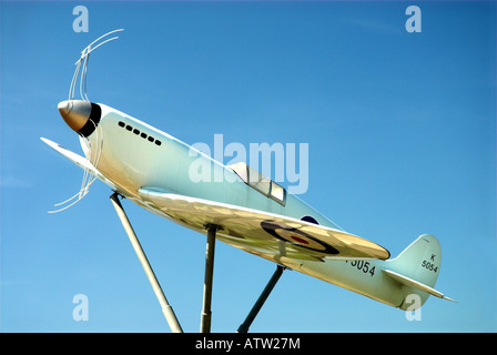 Modell der Original Prototyp Spitfire außen Southampton Flughafen Eastliegh Stockfoto