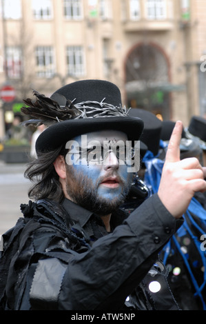 Morris Tanz außerhalb Sheffield City Hall Stockfoto