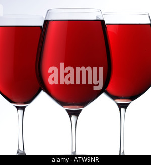 DREI GLÄSER ROTWEIN Stockfoto