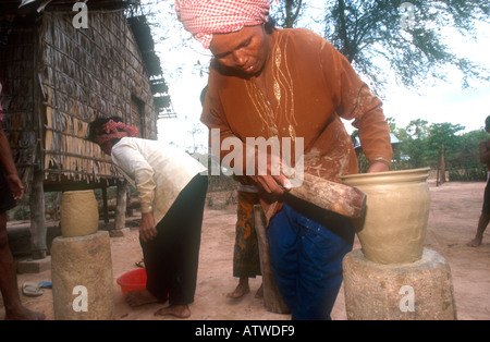 Machen Töpfe. Takeo. Kambodscha. Stockfoto