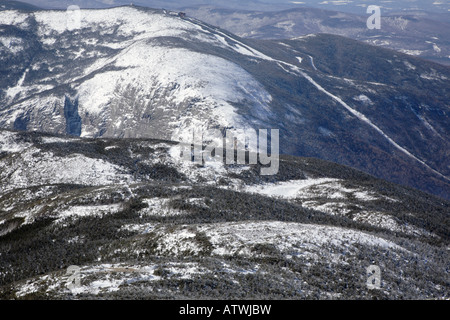 Greenleaf-Hütte in den Wintermonaten von Greenleaf Trail Cannon Mountain ist auf der Rückseite befindet sich in den White Mountains gemahlen Stockfoto