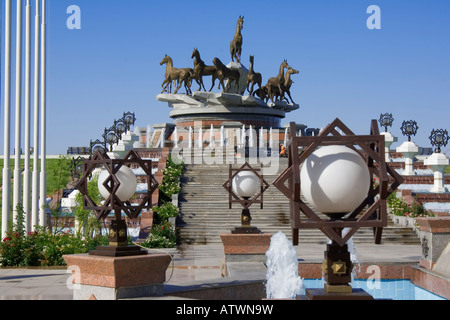 10. Jahrestag Denkmal der Independance Ashgabat Stockfoto