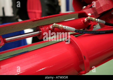 Erweiterte Hydraulikzylinder auf Landmaschinen Stockfoto