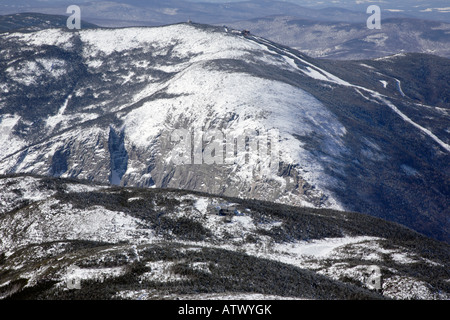 Greenleaf-Hütte in den Wintermonaten von Greenleaf Trail Cannon Mountain ist auf der Rückseite befindet sich in den White Mountains gemahlen Stockfoto