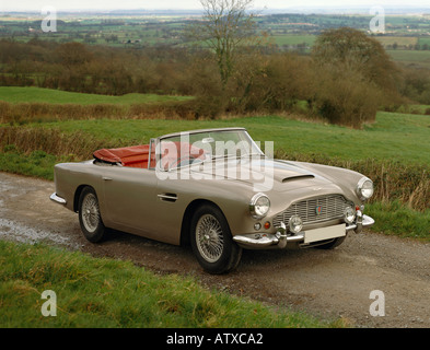 1962 Aston Martin DB4 Cabrio 3 7-Liter-Motor des Herkunftslandes Vereinigtes Königreich Stockfoto