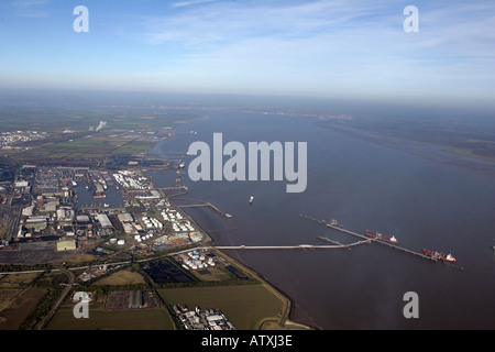 Fluss Humber mit Immingham Dock Stockfoto