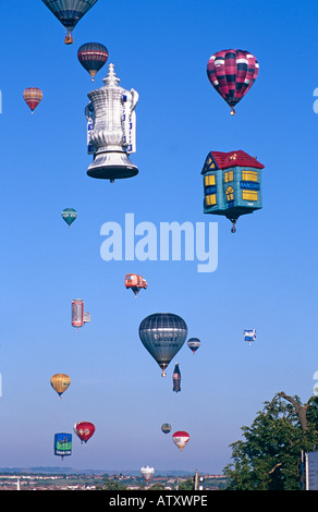 Masse Besteigung des Heißluftballons Stockfoto