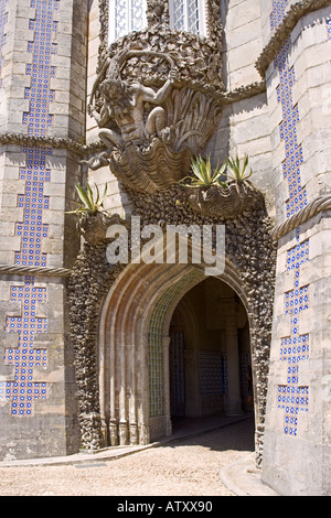 Wache der Gate Palácido Nacional da Pena in Sintra Portugal Stockfoto