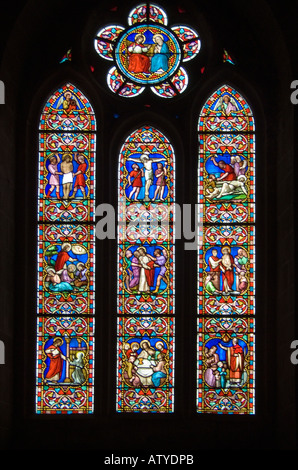 Glasfenster im St Samson Cathedral Stockfoto