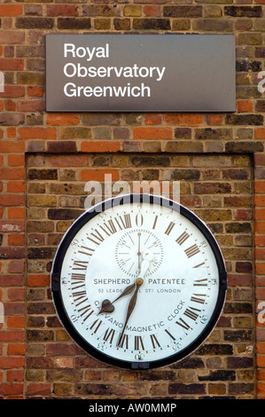 Uhr, GMT im Royal Observatory, Greenwich SE10 London Vereinigtes Königreich Stockfoto