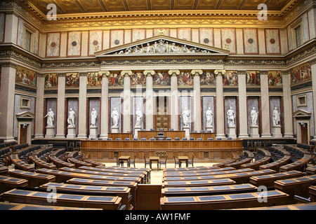 Sitzungssaal der österreichischen Bundesversammlung im Parlament, Wien, Österreich Stockfoto
