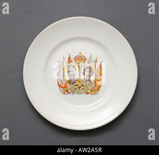 Tafel zum Gedenken an die königliche Krönung von König George VI. und Königin Elizabeth im Jahr 1937 Stockfoto