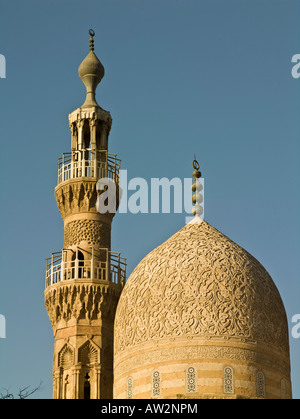 Mausoleum und Minarett, Komplex von Amir Khayrbak, Kairo, Ägypten Stockfoto