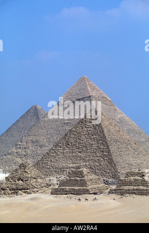 Ägypten drei Pyramiden von Gizeh aufgereiht Stockfoto