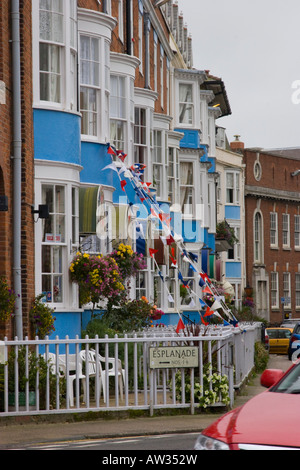 Terrassenförmig angelegten Reihe von Bed &amp; Breakfast-Pensionen in Weymouth Stockfoto