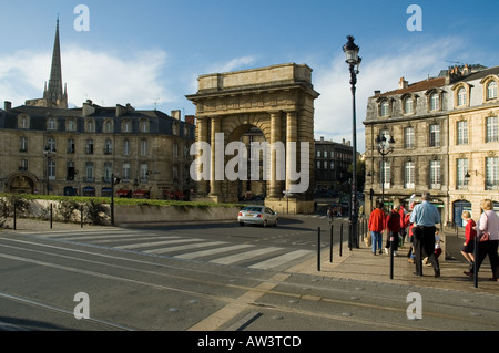 Porte des Salinieres Kurs Victor Hugh Bordeaux Gironde Frankreich Europa Stockfoto