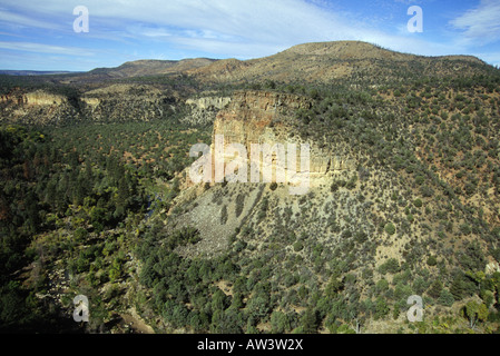Klippen, Blick vom Highway 88 (Apache Trail), Salt River Canyon, in der Nähe von Globe, Phoenix Outskirts, Arizona, USA Stockfoto