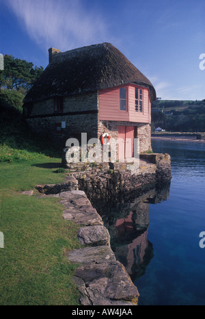 Bootshaus am Fluss Avon bei Größe Devon England UK Stockfoto