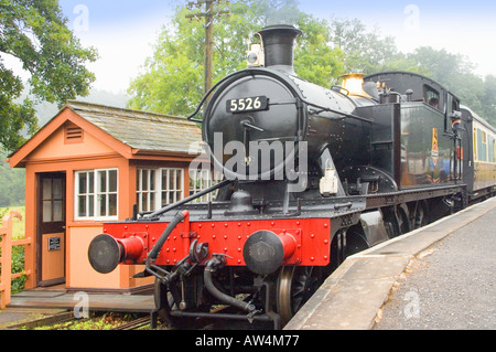 Devon England die South Devon Railway bekannt als die Dart Valley Eisenbahn Dampfzug bei Staverton Bahnhof Lok Dampflok Stockfoto