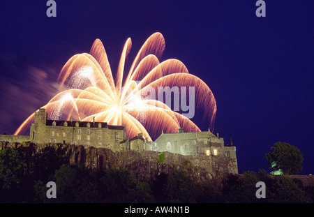 Hogmanay Feuerwerk über Stirling Castle, Scotland, UK Stockfoto