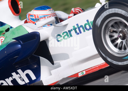 Jenson Button GBR im Honda RA108 Rennwagen während der Formel-1-Test-Sitzungen auf dem Circuit de Catalunya im Februar 2008 Stockfoto