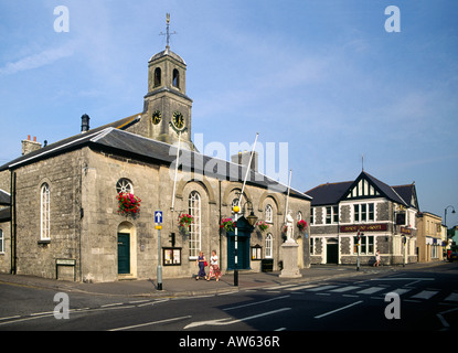 Cowbridge Rathaus am späten Nachmittag Stockfoto