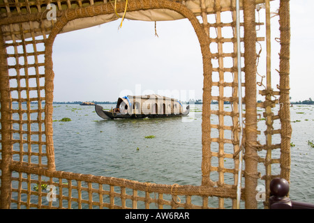 Kettu Vallam Hausboot auf dem Fluss, Kuttanad Backwaters, Alleppey, Kerala, Indien Stockfoto