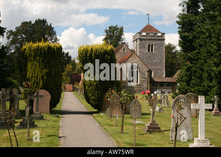 Die schöne Kirche in Stoke Poges in England an einem Sommertag Stockfoto