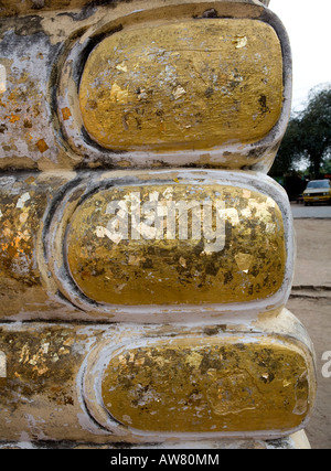 Riesigen goldenen Zehen auf der liegende Buddha antike Stadt Ayutthaya Thailand in Südostasien Stockfoto