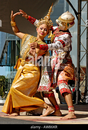 Zwei Thai Leistung bei einer Show im Thai cultural Festival in Melbourne, Australien Stockfoto