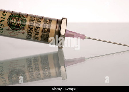 "Spritze mit Geldschein" Stockfoto