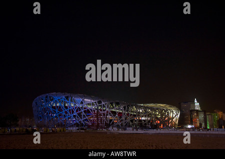 Eine Nachtansicht von Beiijing Olympiastadion "Vogelnest", Austragungsort für sportliche Großveranstaltungen in Beijing Olympische Spiele 2008 Stockfoto