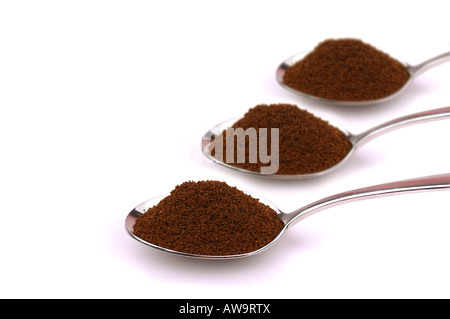 Löffel mit Kaffee /Löffel Mit Gemahlenem Kaffee Stockfoto