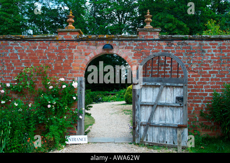 Eingang zum Herrenhaus Hellens viel Marcle England Stockfoto