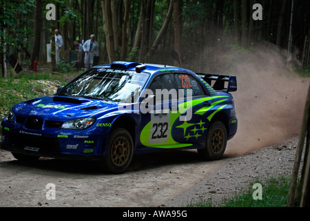 Colin McRae Subaru Impreza Rallyeauto Kurvenfahrt Goodwood Festival Of Speed Stockfoto