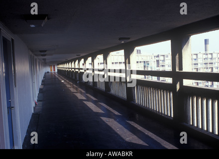 Park Hill Estate Sheffield. Blick auf "Straße in den Himmel" große Post Krieg Slum Clearance Schema gebaut von Sheffield City Council, Stockfoto