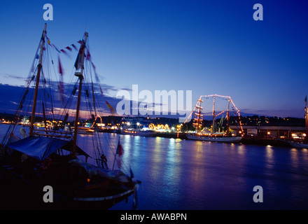 Turnier der Großsegler am Abend, Rouen Armada 2003 Frankreich Stockfoto