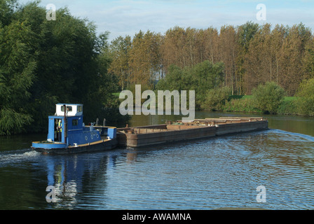 Kommerzielle Kanal Verkehr auf der Aire & Calder Navigation, Castleford, West Yorkshire, Nordengland Stockfoto