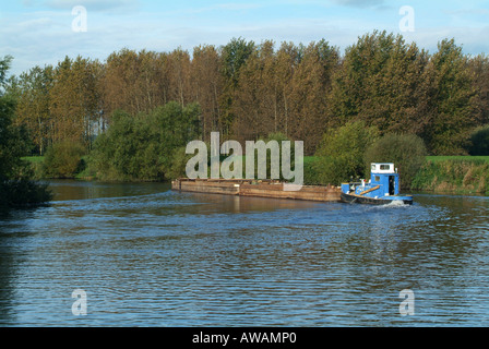 Kommerzielle Kanal Verkehr auf der Aire & Calder Navigation, Castleford, West Yorkshire, Nordengland Stockfoto