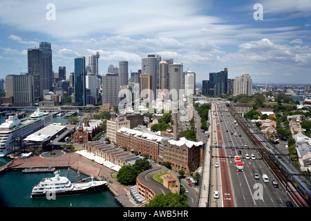 Blick vom Sydney Harbour Bridge, Australien. Blick nach Süden in Richtung Innenstadt von Sydney Stockfoto