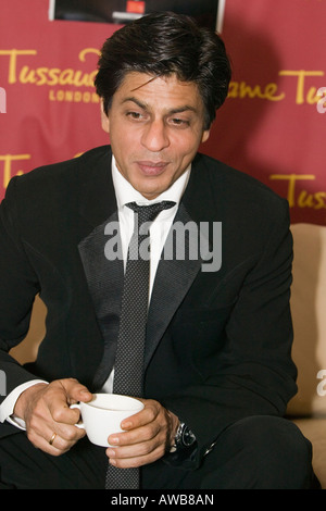 Bollywood Schauspieler Shah Rukh Khan bei einem Besuch bei Madame Tussauds in London Stockfoto