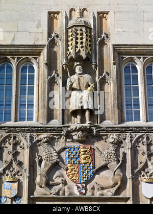 Skulptur von König Henry VIII, das große Tor, Trinity College, Cambridge, England Stockfoto