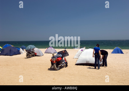 Europa-Rumänien-Schwarzmeer-Küste camping an einem Strand in Vama Veche Stockfoto