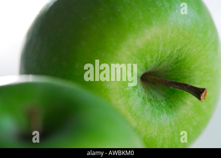 Nahaufnahme eines grünen englischen Granny Smith Äpfel Stockfoto